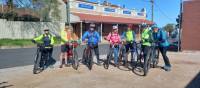 Cycling group in front of the Post Office Hotel in Gulgong