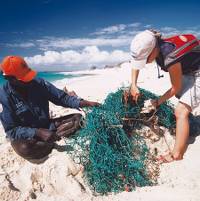 Clearing nets and marine debris from the Arhnem Land coastline