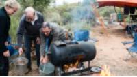 'The Donkey' provides steaming hot water to trekkers on demand |  <i>Caroline Crick</i>