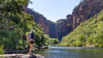 Hike into Jim Jim Falls for this amazing view | Shaana McNaught