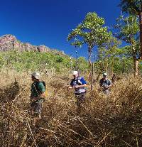 Trekking in the savannah of Kakadu |  <i>Rhys Clarke</i>