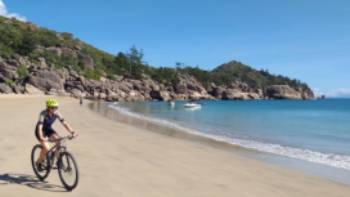 Cycling Australia's spectacular Magnetic Island,Ian Anderson Cycling Australia's spectacular Magnetic Island