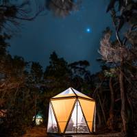 Relax under the stars at our Flinders Island Eco-Comfort Camps | Lachlan Gardiner