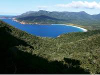 Panoramic view of Wineglass Bay |  <i>Caroline Mongrain</i>