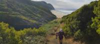 Experience the breathtaking coastal scenery on the Twelve Apostles Walk | Linda Murden