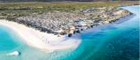 The stunning white sandy beaches and reef, Turquoise Bay, Exmouth | Tourism Western Australia