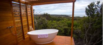 Bay of Fires Lodge Walk accommodation | Great Walks of Australia